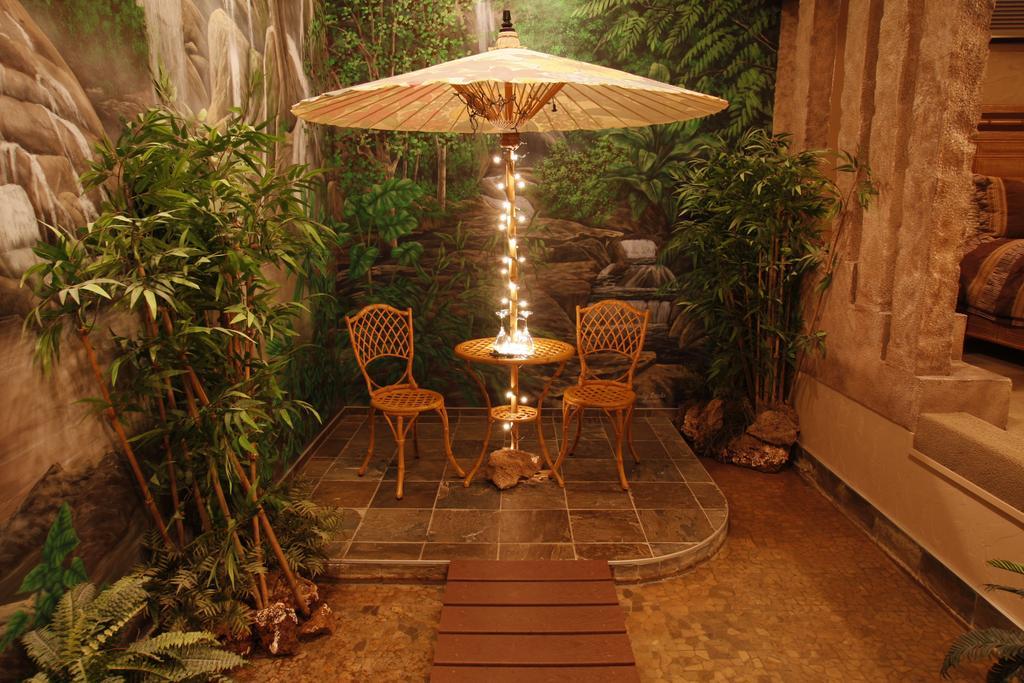 Destinations Inn Theme Rooms Айдахо-Фолс Экстерьер фото