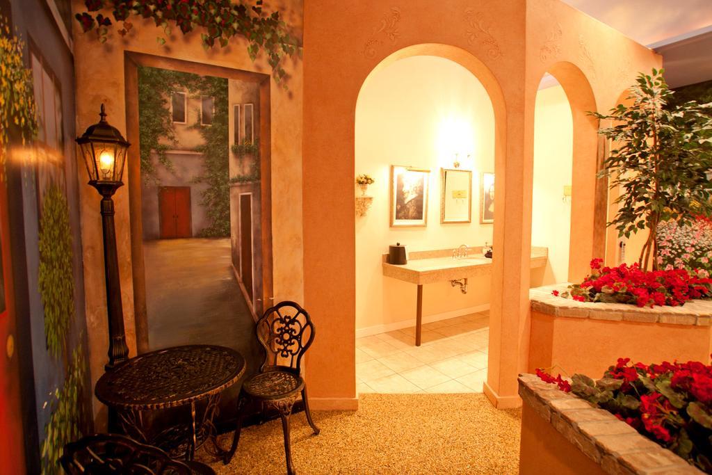 Destinations Inn Theme Rooms Айдахо-Фолс Экстерьер фото